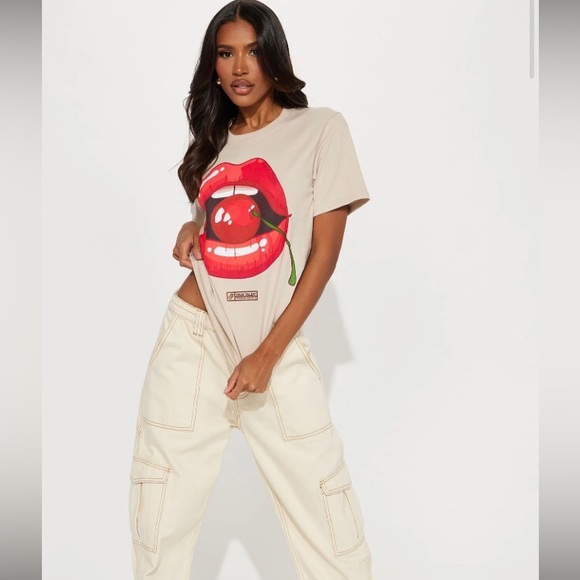 Cherry Lips Graphic T-shirt Fashion Nova - Picture 2 of 4
